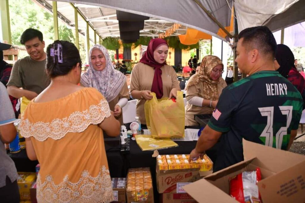 Jualan Madani KOPERASI Kg Kibunut, Peropok Penampang.